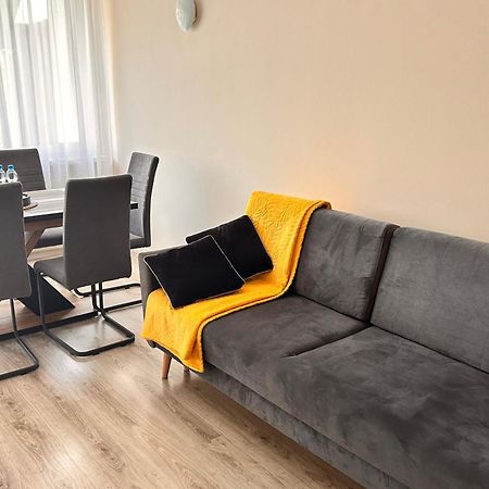 Apartament Tychy Miasto 60M2 Dış mekan fotoğraf