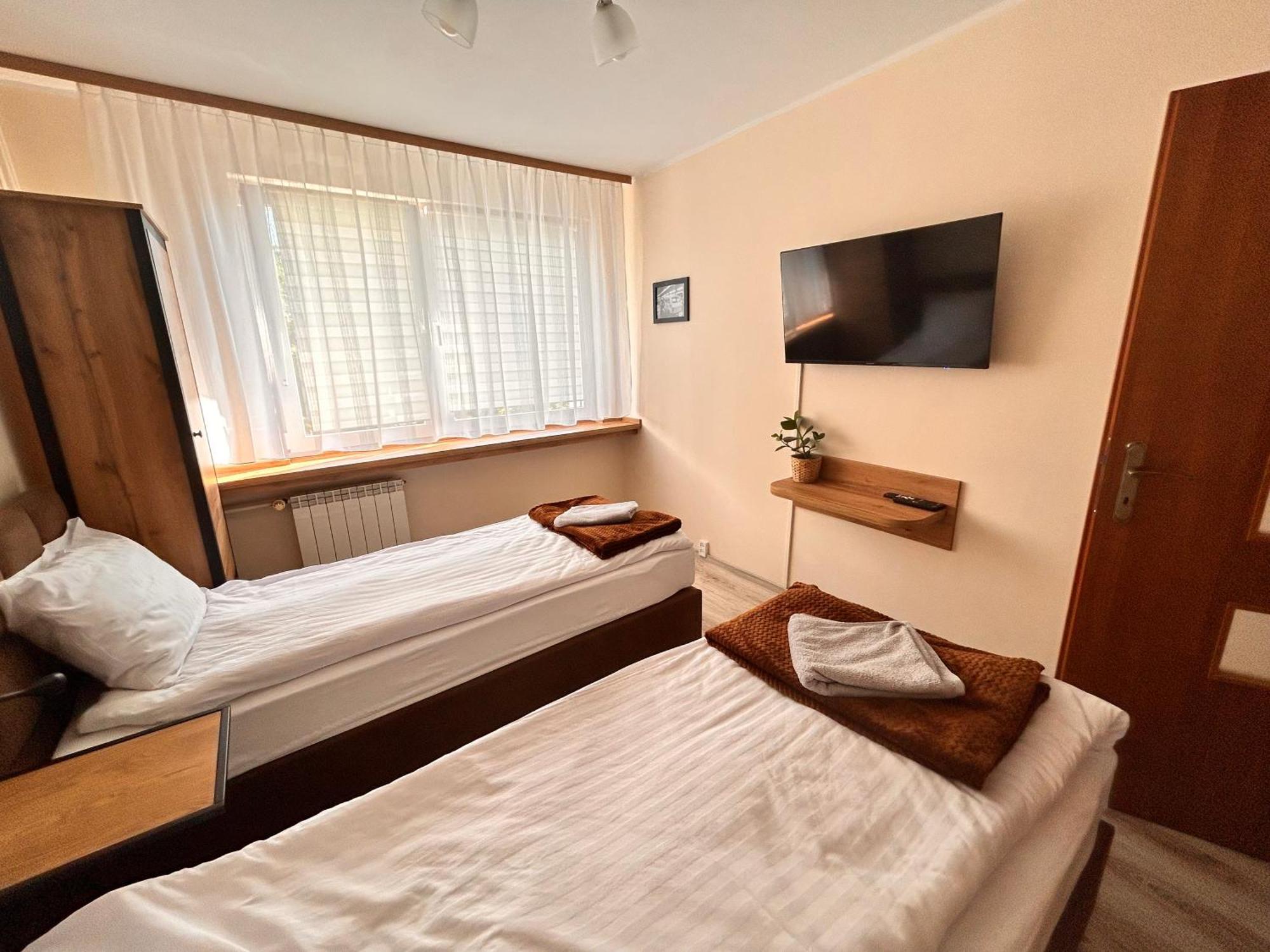 Apartament Tychy Miasto 60M2 Dış mekan fotoğraf